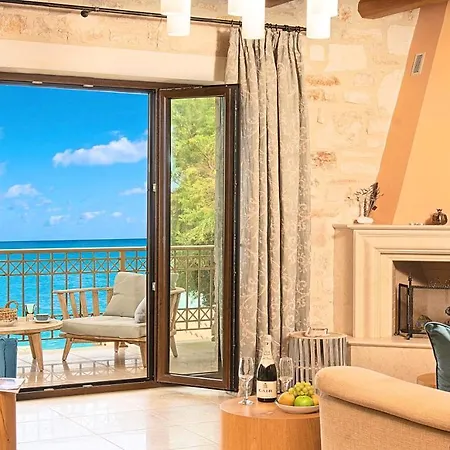 Mare Psarou Villa *