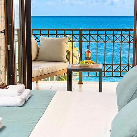Mare Psarou Villa *