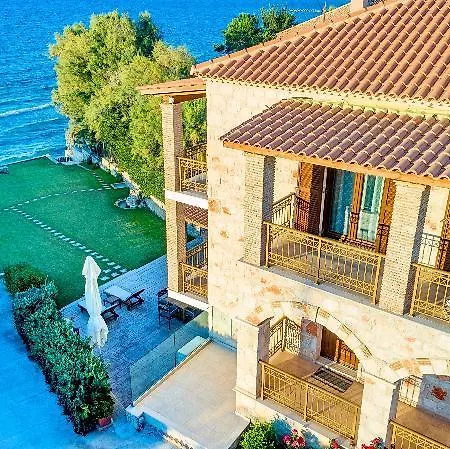 Mare Psarou Villa
